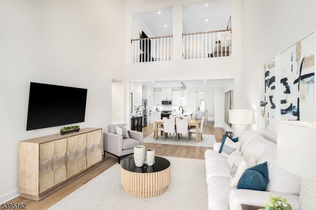 6 Amos Way C, Mount Olive Twp., NJ 07828