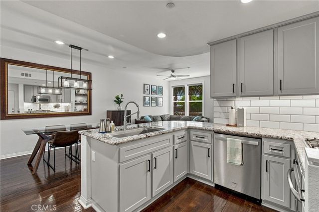 12 Midtown, Aliso Viejo, CA 92656
