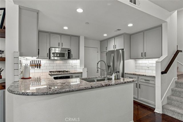 12 Midtown, Aliso Viejo, CA 92656