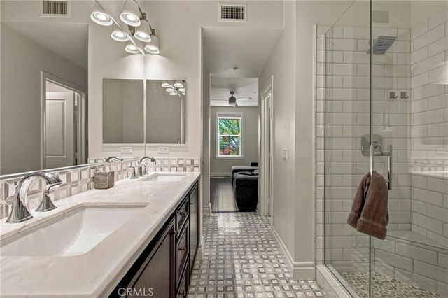 12 Midtown, Aliso Viejo, CA 92656