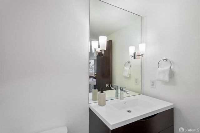 2200 Sacramento Street 205, San Francisco, CA 94115