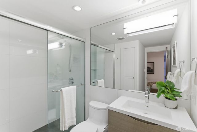 2200 Sacramento Street 205, San Francisco, CA 94115