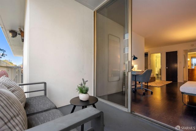 2200 Sacramento Street 205, San Francisco, CA 94115