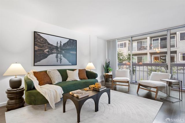 2200 Sacramento Street 205, San Francisco, CA 94115