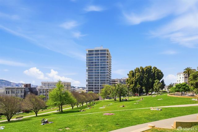 2200 Sacramento Street 205, San Francisco, CA 94115