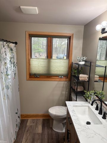 5575 River Ridge Trail, Clyde, MI 48049