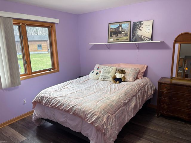 5575 River Ridge Trail, Clyde, MI 48049