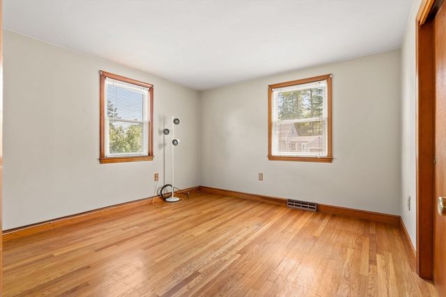 31 Dartmouth Drive, Billerica, MA 01821