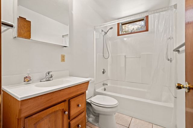 31 Dartmouth Drive, Billerica, MA 01821
