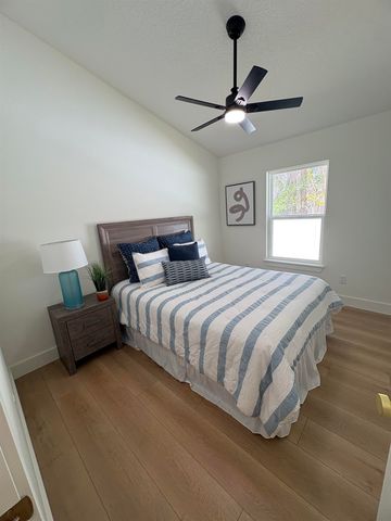 2867 N Seventh St, St Augustine, FL 32084