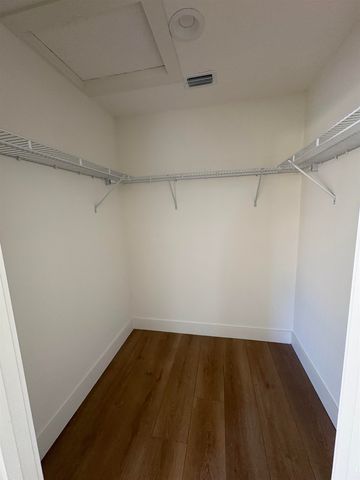 2867 N Seventh St, St Augustine, FL 32084