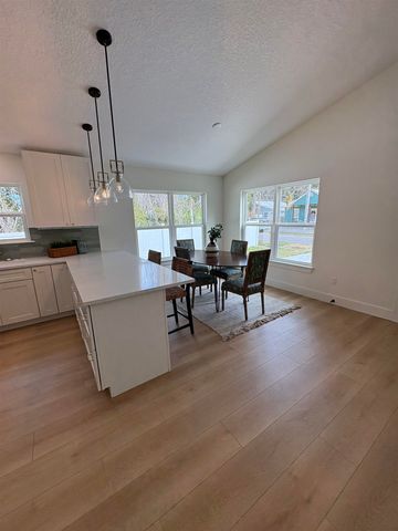 2867 N Seventh St, St Augustine, FL 32084