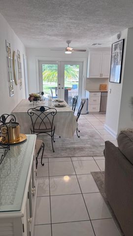 13 SW 13th Street, Deerfield Beach, FL 33441