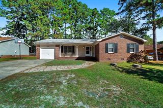 2122 Lakeridge Drive, Fayetteville, NC 28304