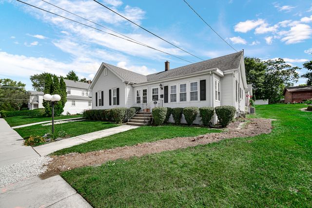 624 S Hamilton Street, Lockport, IL 60441