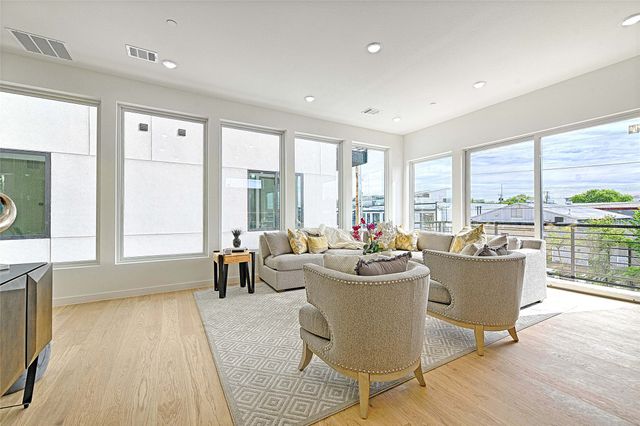 4739 Gretna Street 101, Dallas, TX 75207