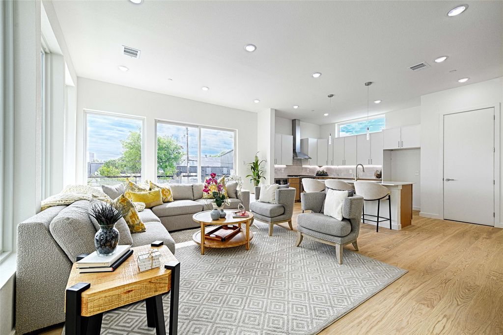 4739 Gretna Street 101, Dallas, TX 75207