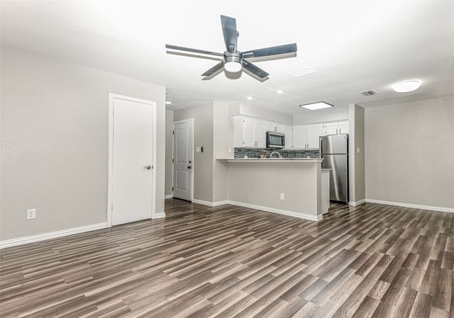 3022 Forest Lane 309, Dallas, TX 75234
