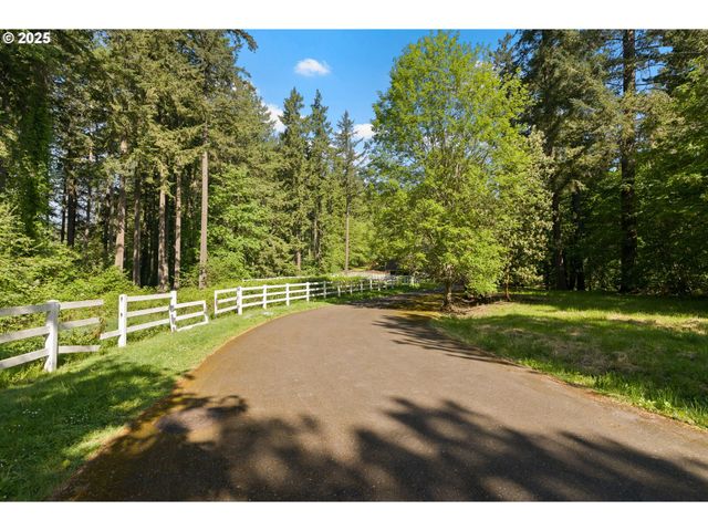 16590 Sw HIGH HILL Ln, Beaverton, OR 97007