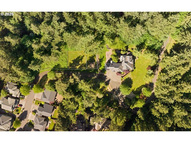 16590 Sw HIGH HILL Ln, Beaverton, OR 97007