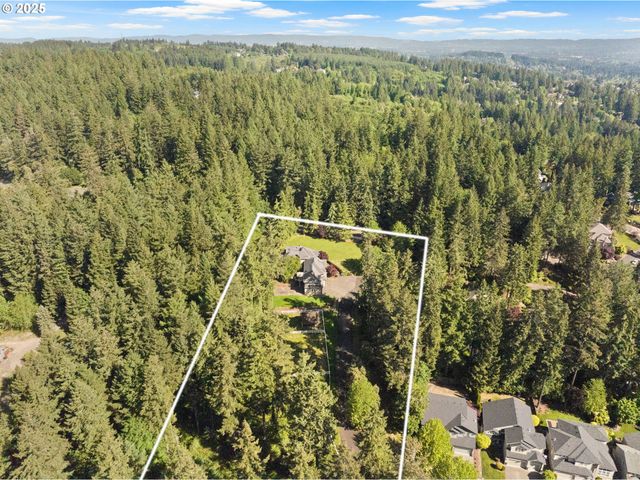 16590 Sw HIGH HILL Ln, Beaverton, OR 97007