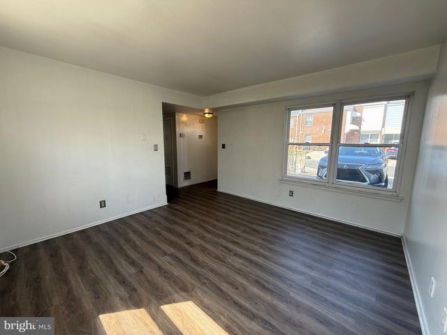 2515 S HOWARD ST, Philadelphia, PA 19148