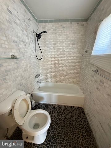 2515 S HOWARD ST, Philadelphia, PA 19148