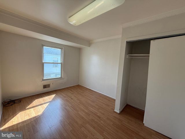 2515 S HOWARD ST, Philadelphia, PA 19148