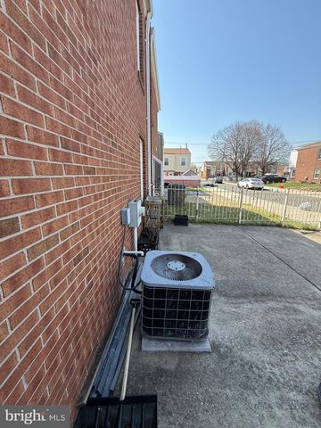 2515 S HOWARD ST, Philadelphia, PA 19148