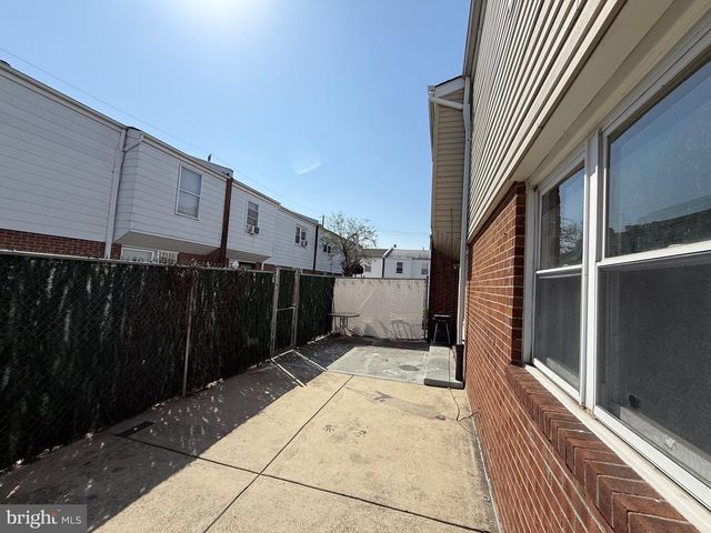 2515 S HOWARD ST, Philadelphia, PA 19148