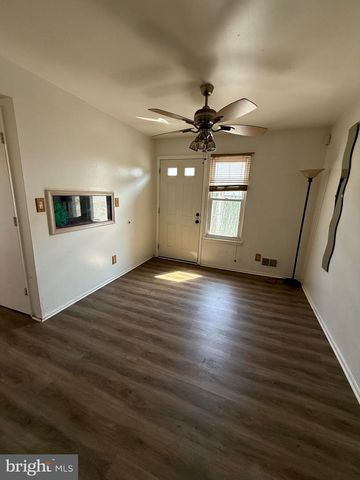 2515 S HOWARD ST, Philadelphia, PA 19148