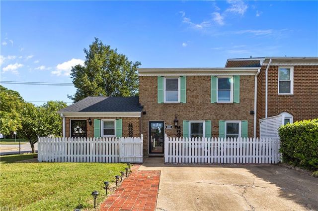 4001 Francis Lee DR, Virginia Beach, VA 23452