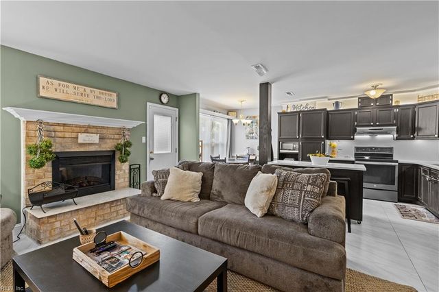 4001 Francis Lee DR, Virginia Beach, VA 23452