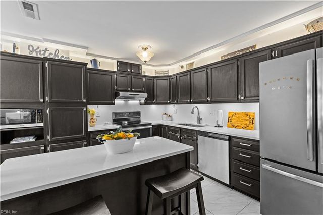 4001 Francis Lee DR, Virginia Beach, VA 23452