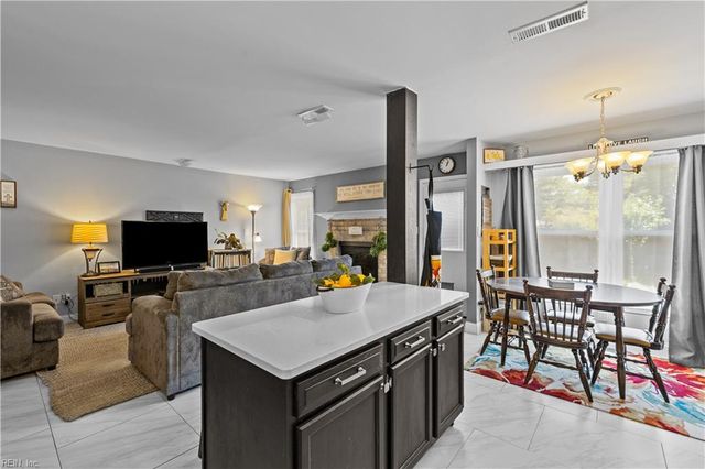 4001 Francis Lee DR, Virginia Beach, VA 23452