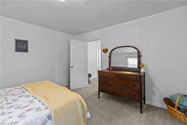 4001 Francis Lee DR, Virginia Beach, VA 23452