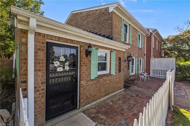 4001 Francis Lee DR, Virginia Beach, VA 23452