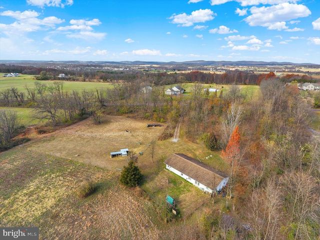 115 HARLACHER RD, East Berlin, PA 17316