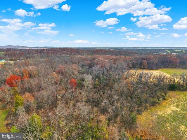 115 HARLACHER RD, East Berlin, PA 17316