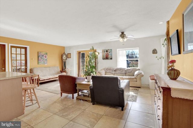 115 HARLACHER RD, East Berlin, PA 17316