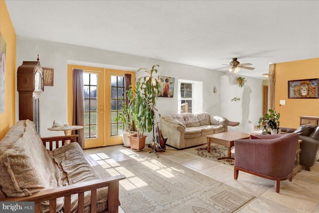 115 HARLACHER RD, East Berlin, PA 17316