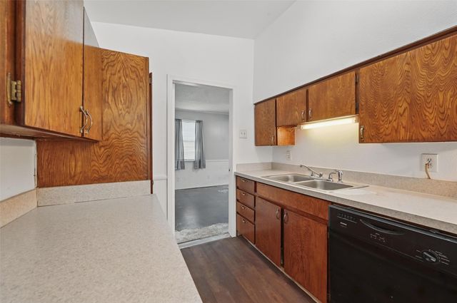 900 Wilkinson Drive, Mesquite, TX 75149