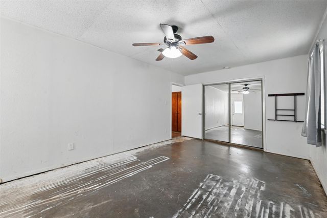 900 Wilkinson Drive, Mesquite, TX 75149
