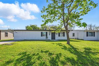 900 Wilkinson Drive, Mesquite, TX 75149