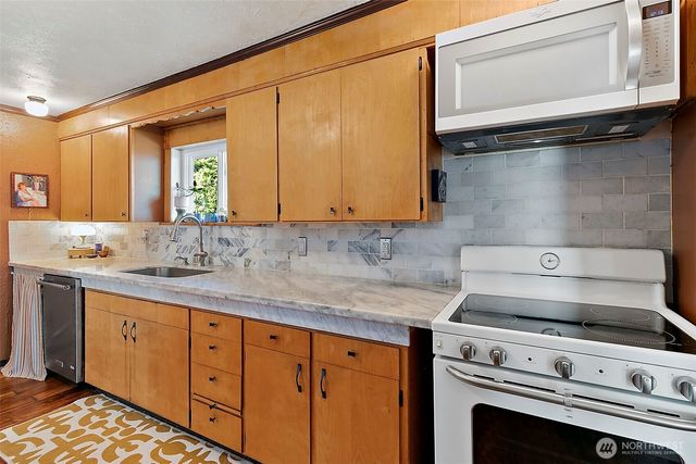 4908 N Winnifred Street, Ruston, WA 98407