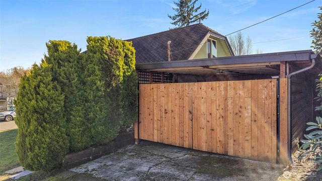 4908 N Winnifred Street, Ruston, WA 98407