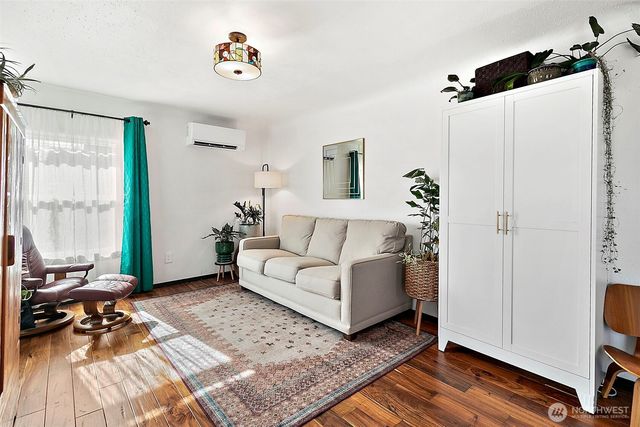 4908 N Winnifred Street, Ruston, WA 98407