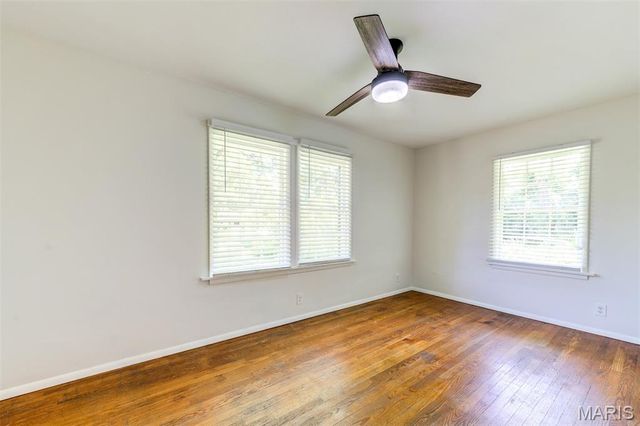 50 Oakwood Lane, St Louis, MO 63129
