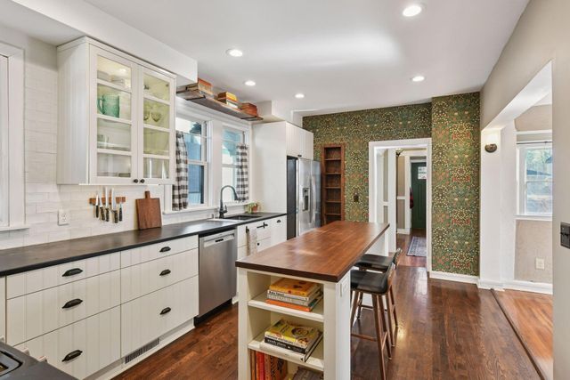 3828 Nicollet Avenue, Minneapolis, MN 55409