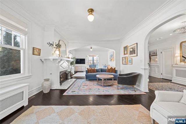 281 Forest Avenue, Glen Ridge, NJ 07028